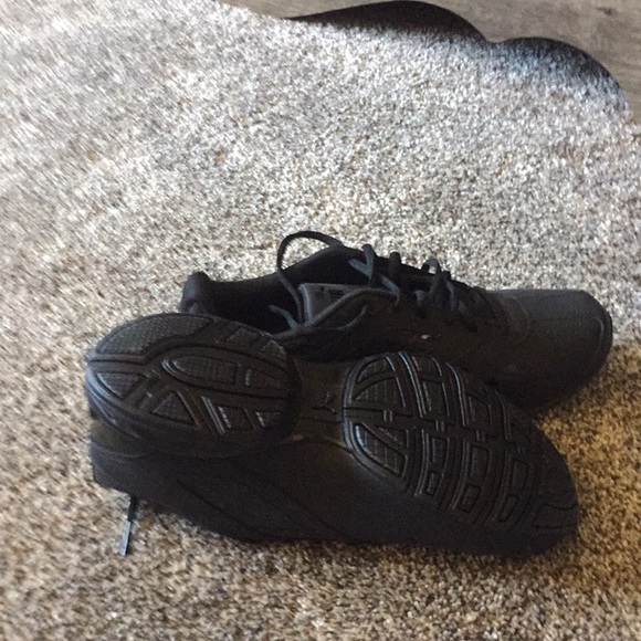 Puma - Picture 2 of 2